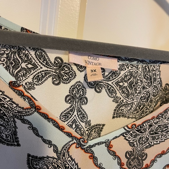 Flowy Como Vintage Blouse - Picture 3 of 3